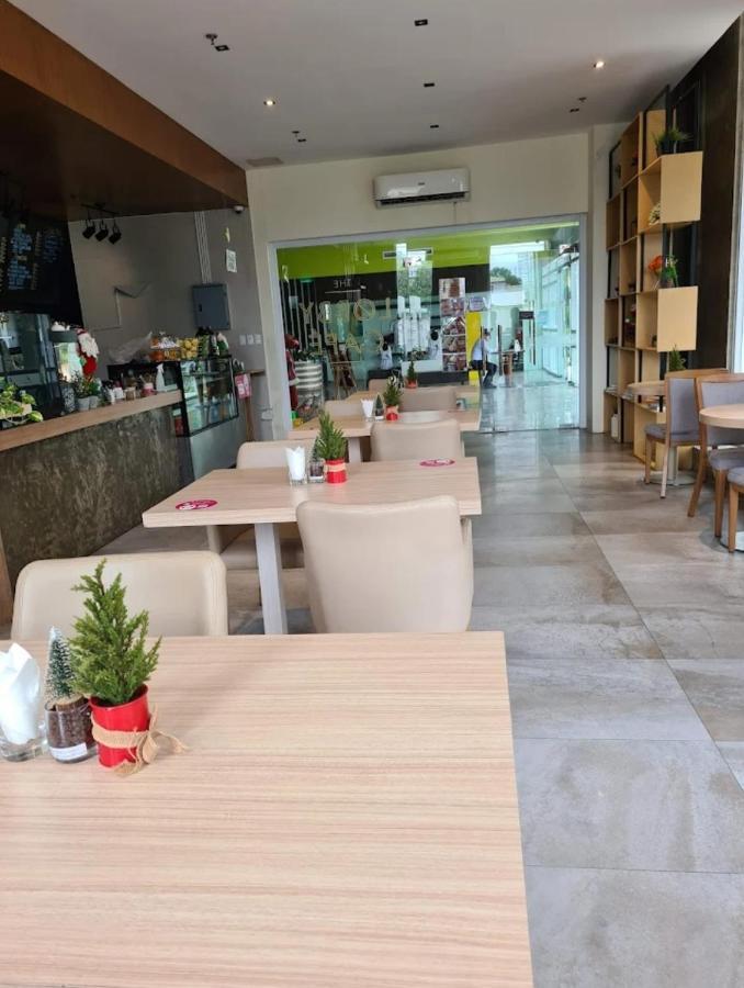 Spacious Minimalist Studio At Matina Enclaves Davao City Buitenkant foto